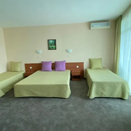 L&b- Free Parking ساني بيتش