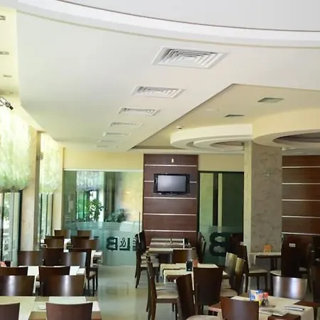 L&b- Free Parking 3* Slăntjev Brjag