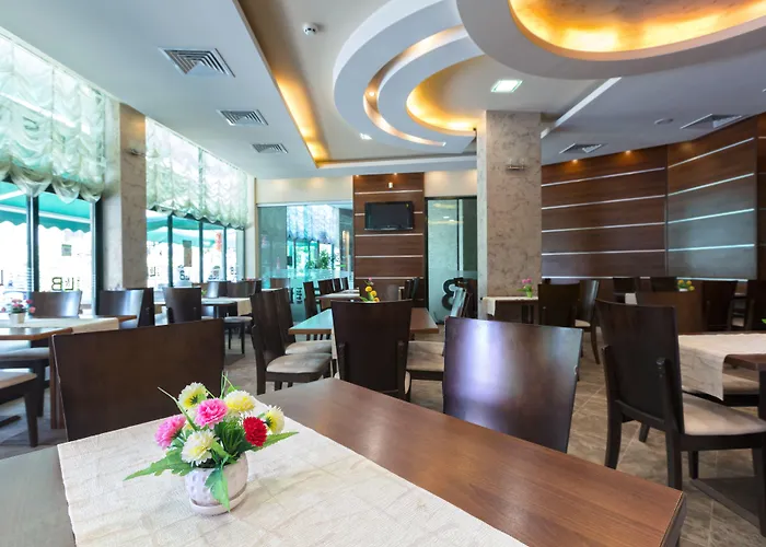 L&b- Free Parking Отель 3*