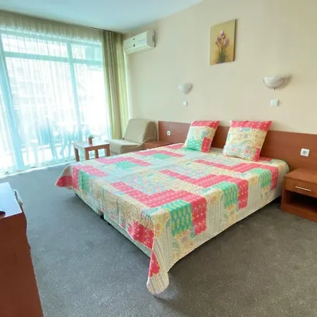 L&b- Free Parking 3*