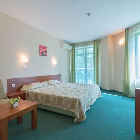 L&b- Free Parking Hotel