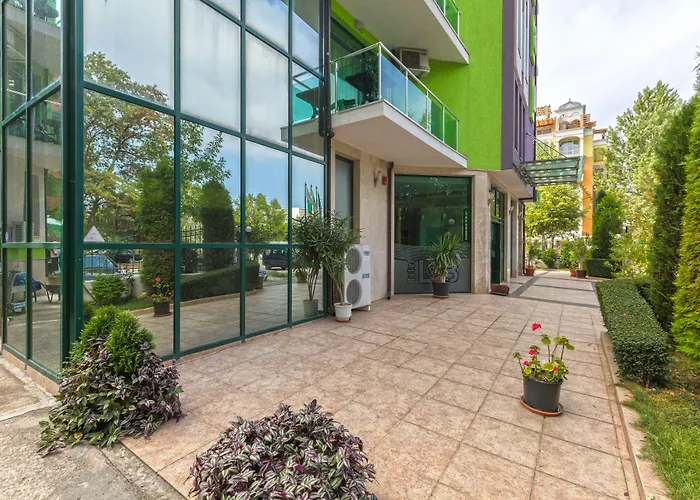 L&b- Free Parking Szálloda