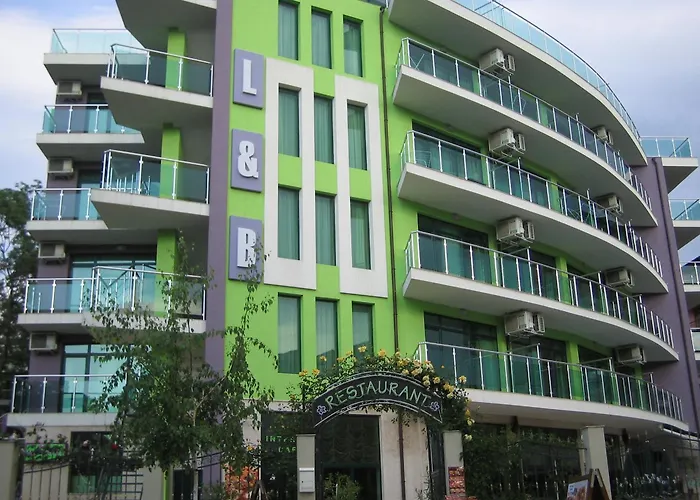 L&b- Free Parking 3*