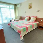 L&b- Free Parking 3*