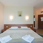 L&b- Free Parking Otel Sunny Beach