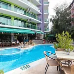 L&b- Free Parking 3*