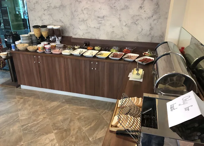 Хотел L&b- Free Parking Слънчев бряг