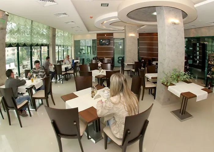 Хотел L&b- Free Parking 3*